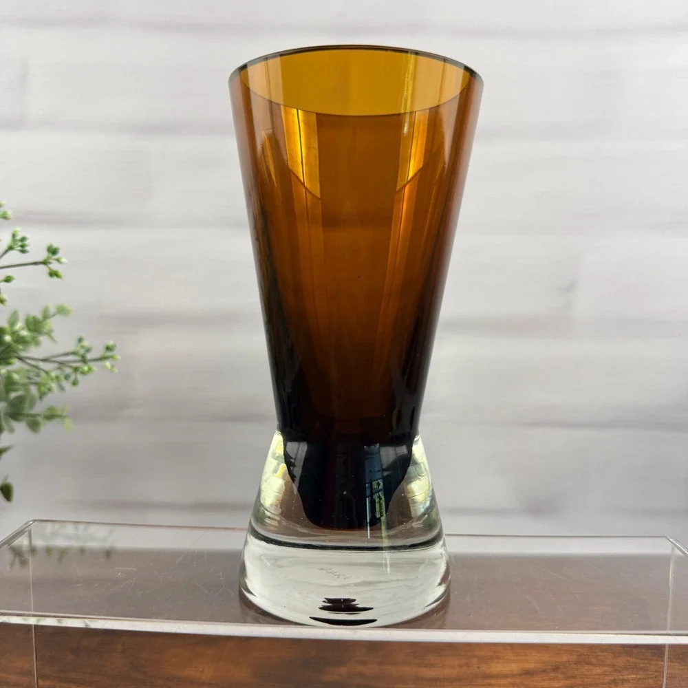 Riihimäen Lasi Tamara Aladin Amber Glass Vase Scandinavian Finland 6.25